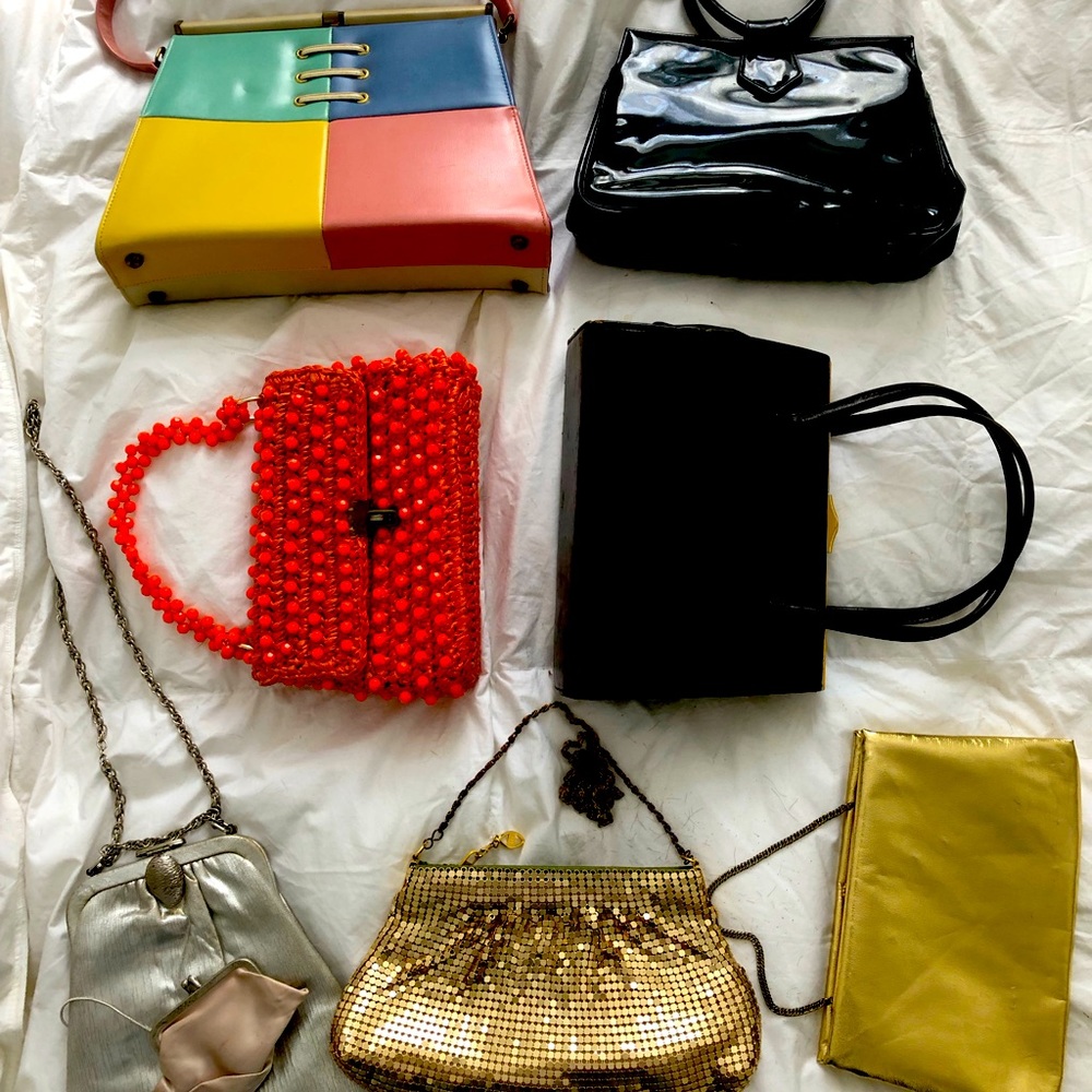 Lot of vintage purses!